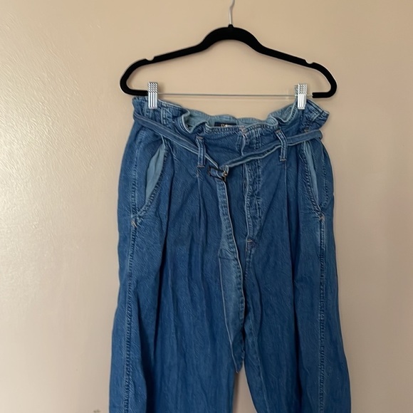 Polo Ralph Lauren
Indigo Paperbag Jeans - Picture 3 of 7